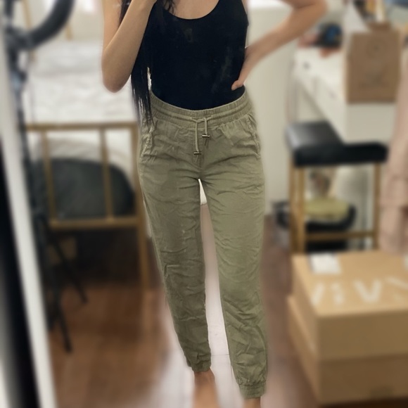 *SOLD* Zara Sage Green Jogger Pants - Size XS - Picture 8 of 12